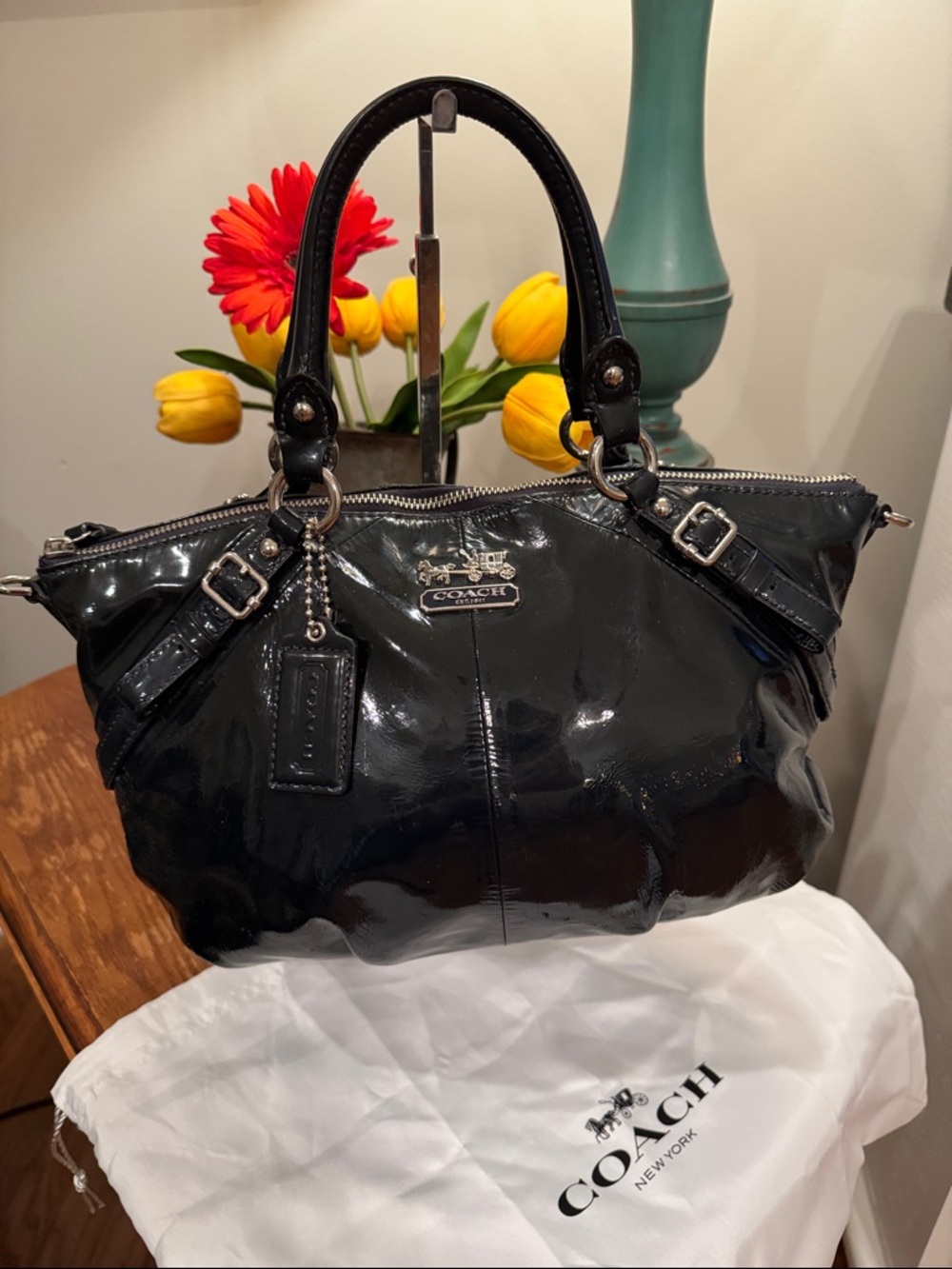 Coach Dark Blue Patent Leather Satchel with matching Wallet & Checkbook EUC - Picture 4 of 16